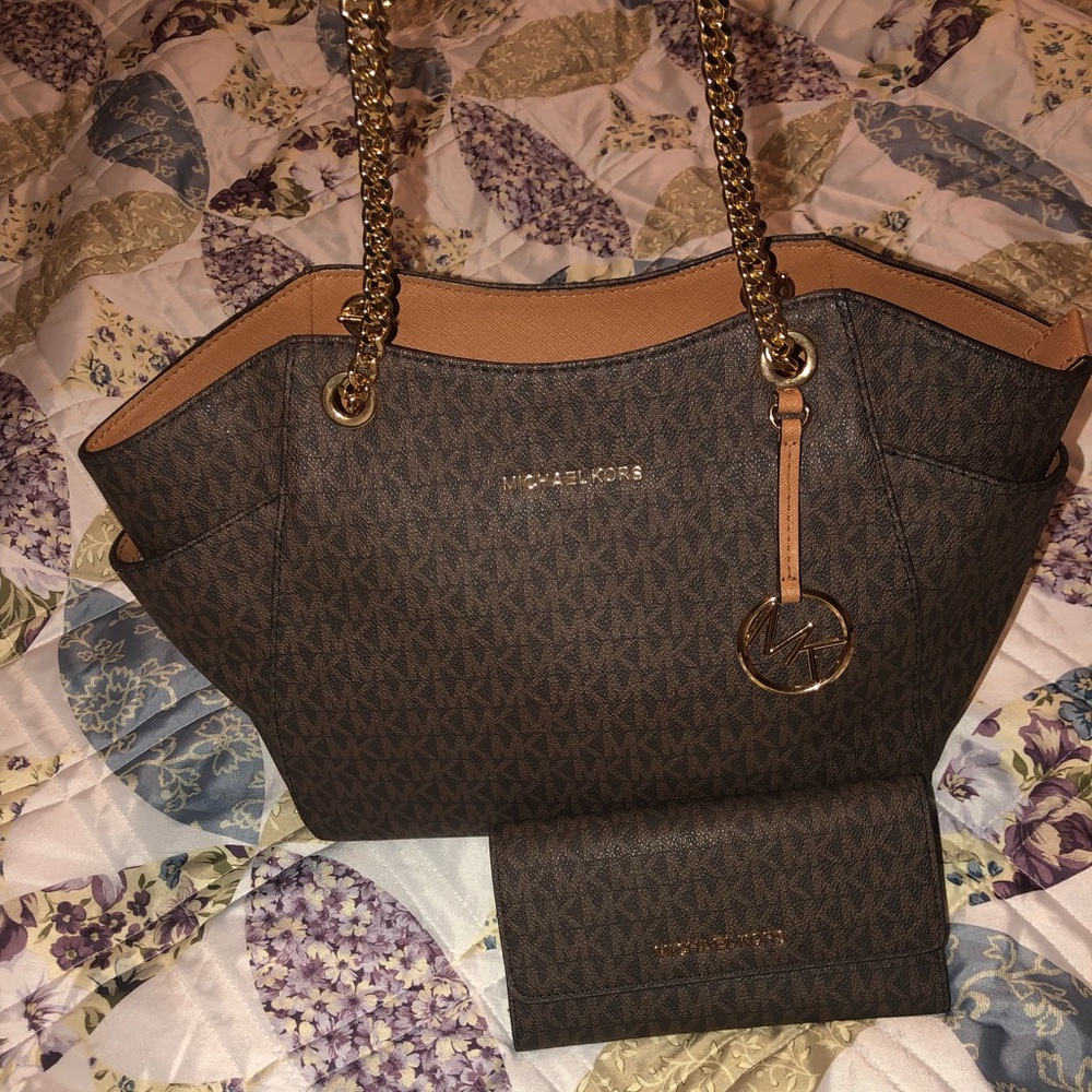 Mk purse with matching wallet